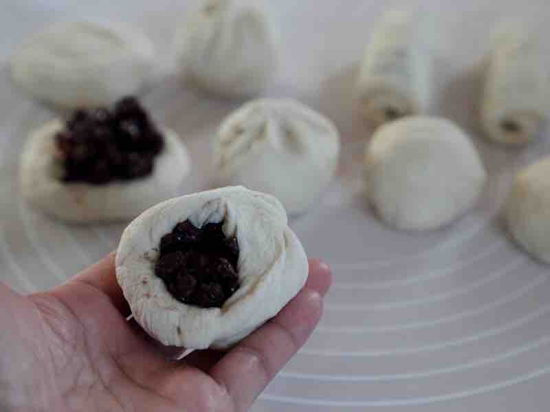 Whole Wheat Honey Red Bean Rolls recipe