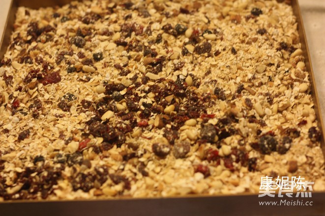 Praline Maple Granola Bars recipe