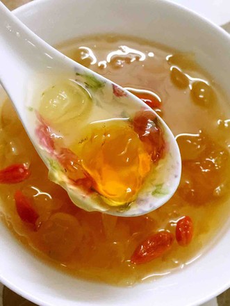 Tremella, Peach Gum, Soap Jap, Rice and Longan Soup recipe