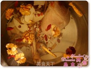 Nourishing Middle Energy, Nourishing Qi, Invigorating Spleen and Stomach, Nourishing Old and Young Soup——zhaoshi Dangshen Walnut Pig Tendon Soup recipe