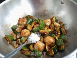 Braised Loofah Cuttlefish Balls recipe