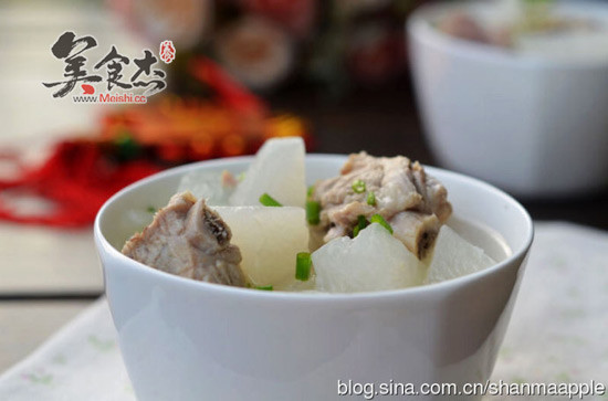 Radish Pork Ribs Soup recipe