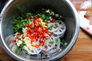 Hot and Sour Lotus Root Slices recipe