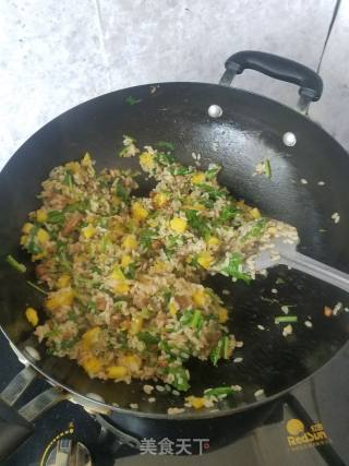 Stir-fried Rice with Pineapple Minced Pork recipe