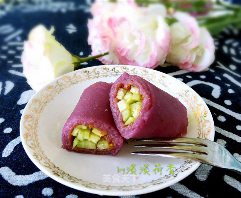 Purple Sweet Potato Cucumber Roll recipe