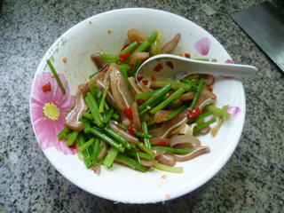 Celery Mixed with Pig Ears recipe