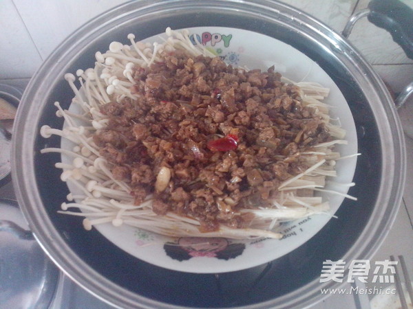 Minced Meat Enoki Mushroom recipe