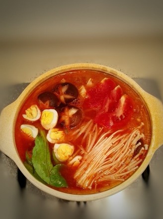 Red Sour Soup Long Li Fish Hot Pot