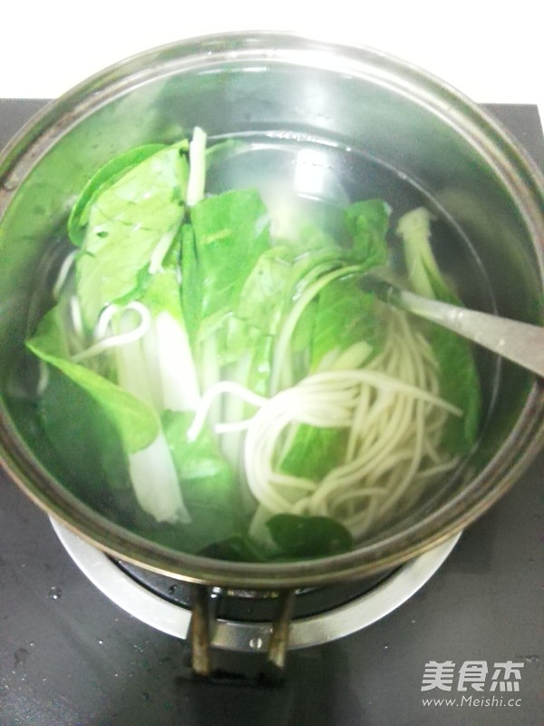 Hong Kong Style Egg Noodles recipe