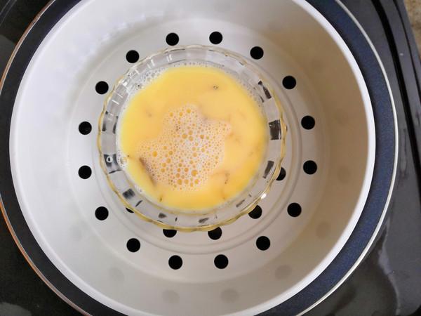 Whitebait Steamed Egg recipe