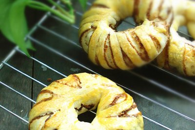 Red Bean Rolls, Cute and Delicious recipe