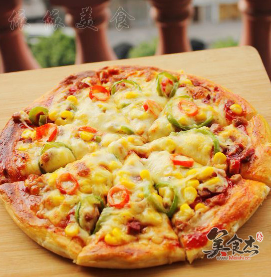 Barbecued Pork and Corn Pizza recipe