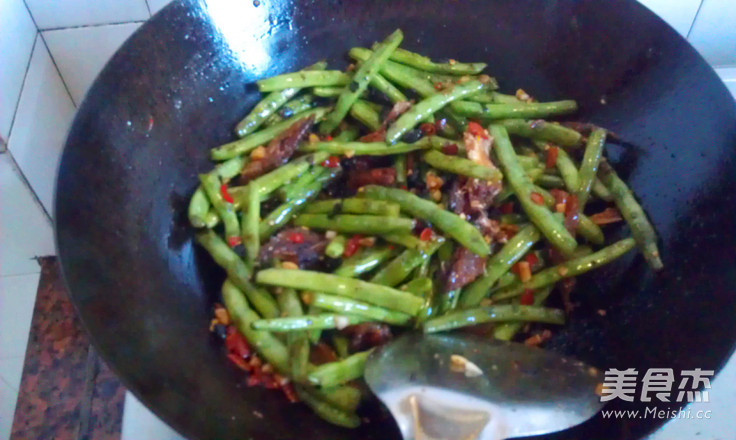 Stir-fried String Beans with Dace in Tempeh recipe