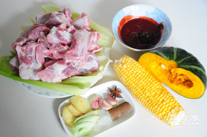 Braised Pork Ribs with Chestnut Flavored Pumpkin and Corn recipe