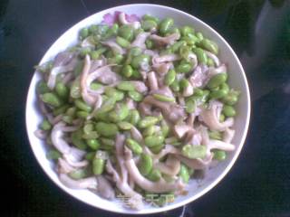 Stir-fried Oyster Mushrooms with Edamame recipe