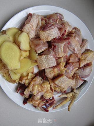 The First Nourishing Dish in Winter-ginger Sliced Chicken recipe
