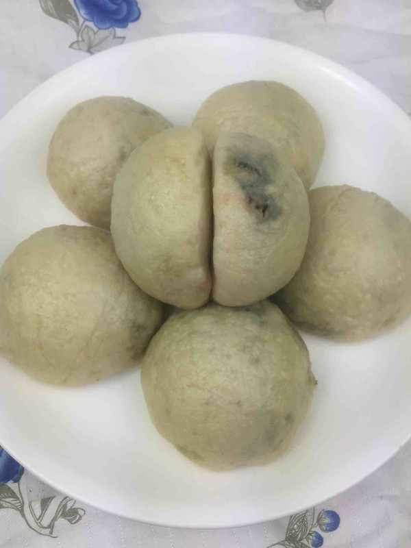 Steamed Buns with Radish and Wheat Flour Filling recipe