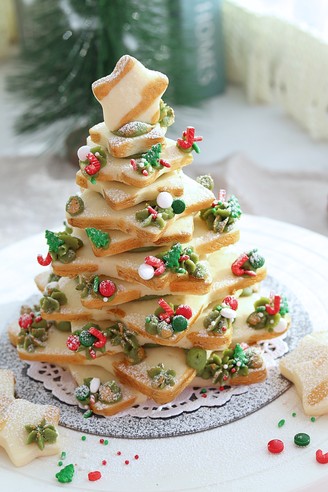 Matcha Cream Sandwich Christmas Tree Cookies, A Must-have for Christmas recipe