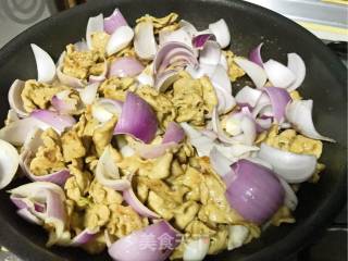 Tenderloin with Eggs and Black Pepper recipe