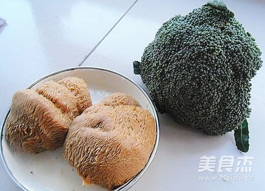 Hericium Erinaceus with Oyster Sauce recipe