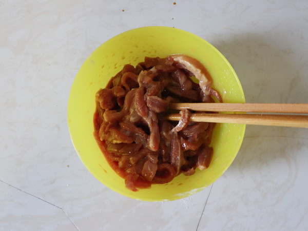 Stir-fried Pork with Garlic Moss recipe