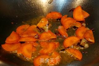 Stir-fried Kale with Black Pepper Beef Sausage recipe