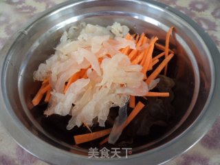 Three Silk Mixed Jellyfish Skin recipe