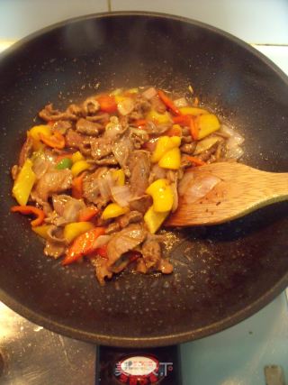 Ten Minutes of Fast Hand-preserving Lettuce-----beef in Oyster Sauce recipe