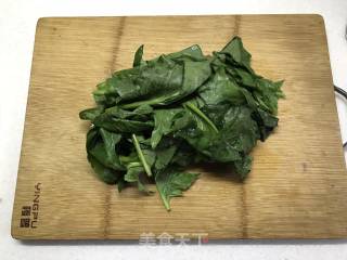 Hand-rolled Noodles with Spinach recipe