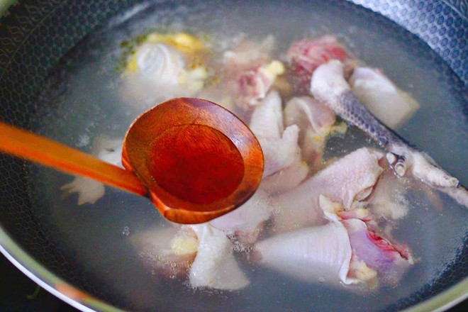Chestnut Stewed Chicken Soup recipe
