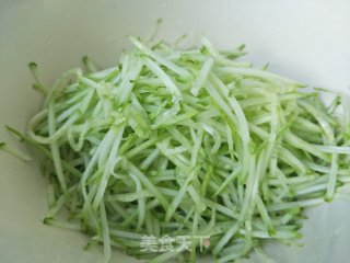 Vermicelli Mixed with Cucumber recipe