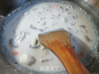 Chicken Breast and Mushroom Soup recipe