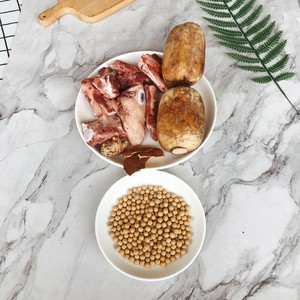 Lotus Root Beef Bone Soup, The Soup is Rich in Lotus Root and Soft and Waxy, Light and Not Greasy! recipe