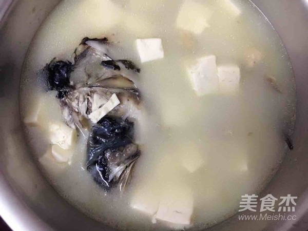 Tofu Fish Head Soup recipe