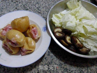 Mushroom Meat and Gluten Boiled Cabbage recipe