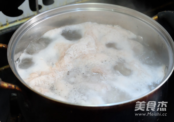 Stewed Pork Ribs with Lotus Root and Carrots recipe