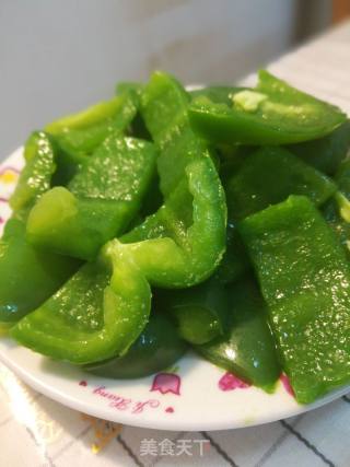 Stir-fried Bell Pepper with Lean Pork recipe