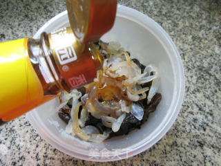 Black Fungus Mixed with Jellyfish recipe