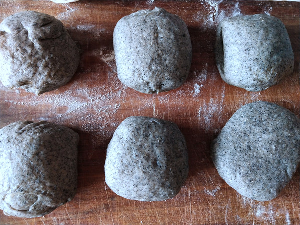 Black Sesame Shortbread Biscuits recipe