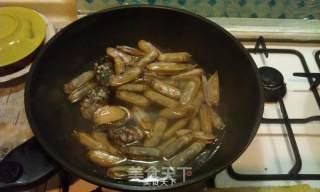 Sauce Fried Razor Clams and Small Abalone recipe