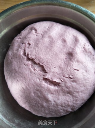 Purple Sweet Potato Sakura Bean Paste Bun recipe