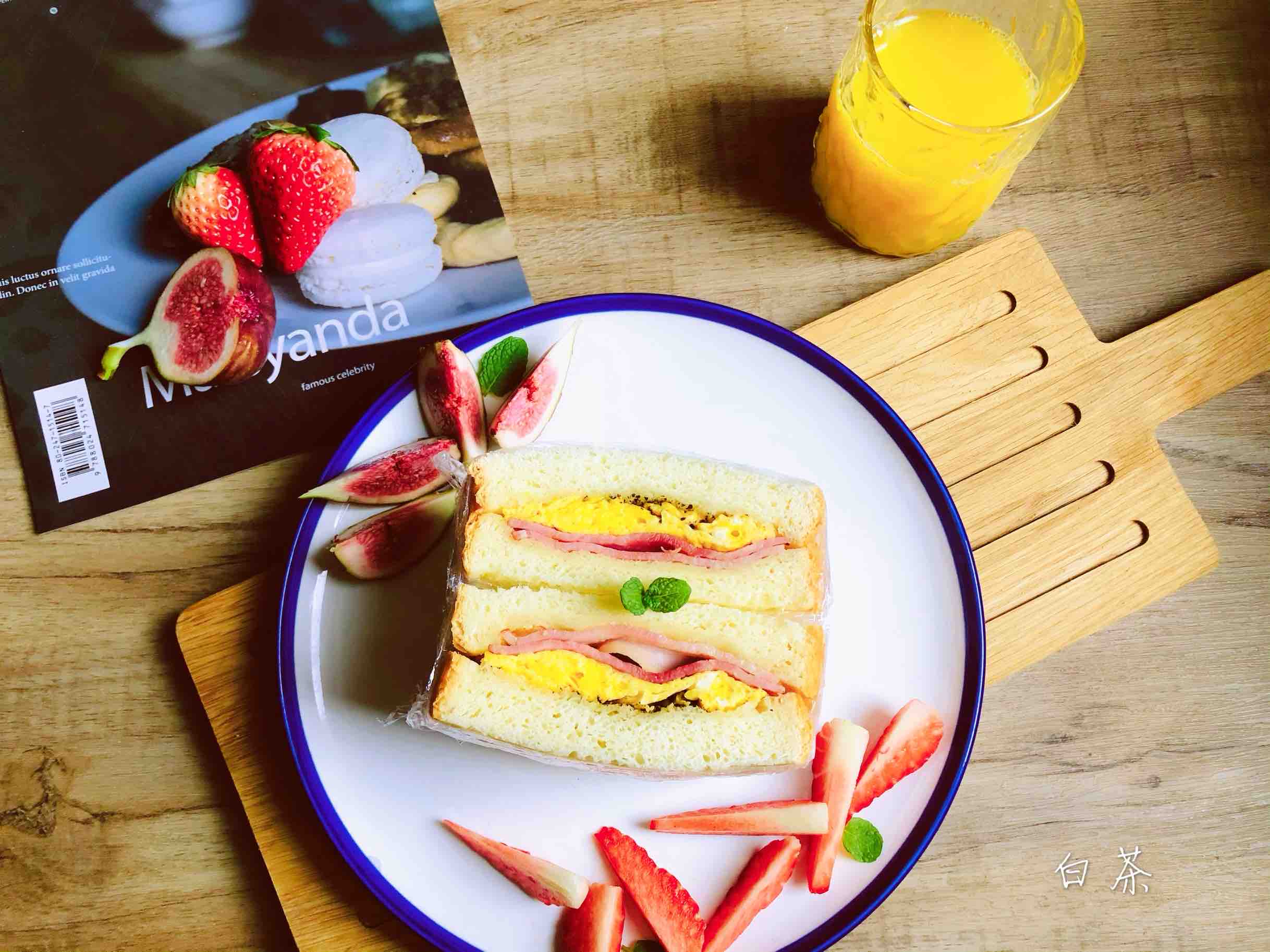 Five-minute Breakfast, Bacon Omelette Sandwich recipe