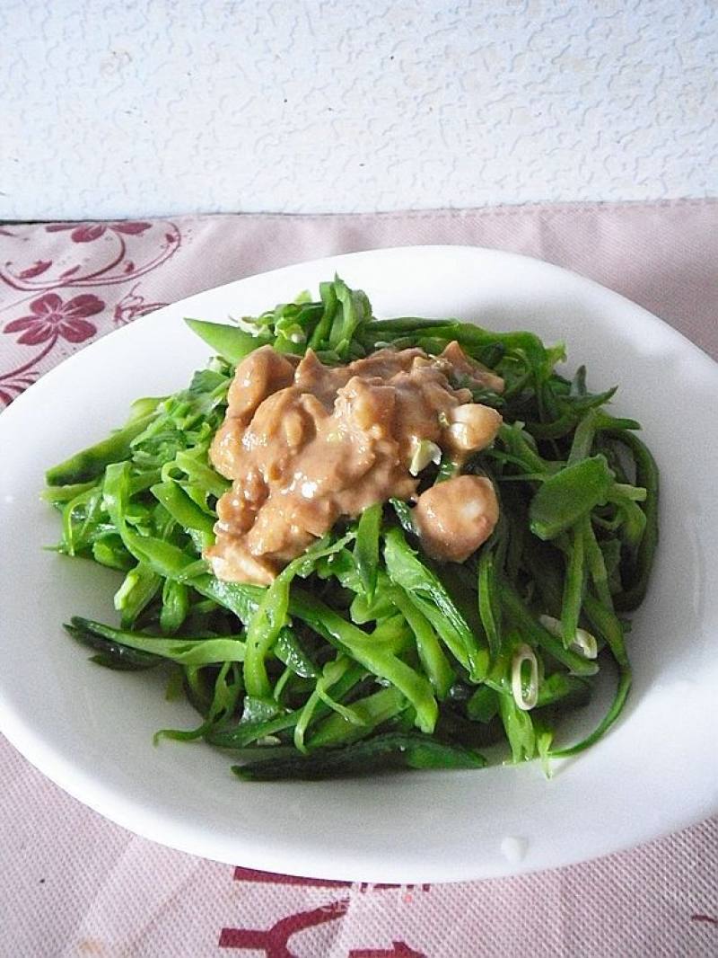 Lentils with Tahini Sauce recipe