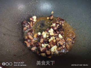 Stir-fried Beef Diced Beans recipe