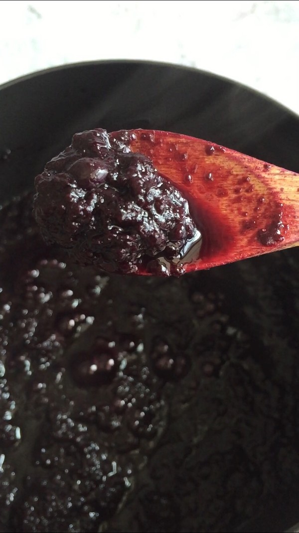 Sweet Wild Blueberry Sauce recipe