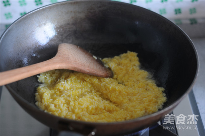 Fried Rice with Shrimp Skin recipe