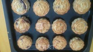 Cantonese Cartoon Bean Paste Mooncake recipe