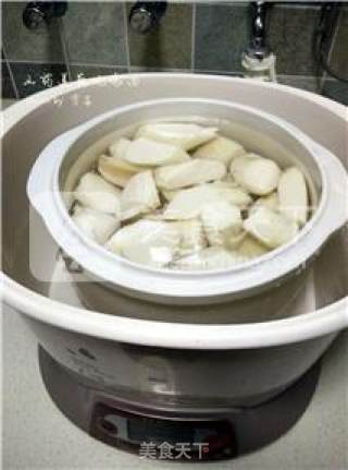 【enriching Qi and Nourishing Blood】yam Lotus Root Chicken Soup recipe