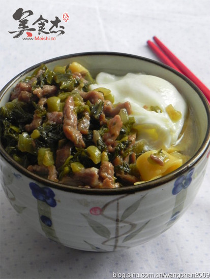 Hand-rolled Noodles with Sauerkraut Shredded Pork and Pumpkin recipe