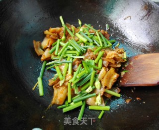 Stir-fried Pork Belly with Spicy Cabbage recipe